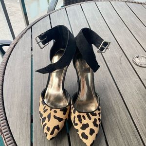 Black and leopard Jennifer Lopez strappy dress heels. Only worn once!